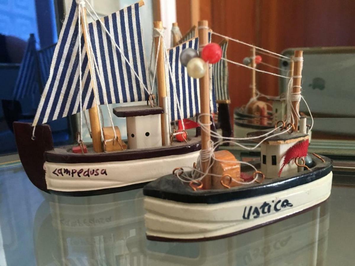 Casa Vacanza Peppino! Палермо Екстериор снимка