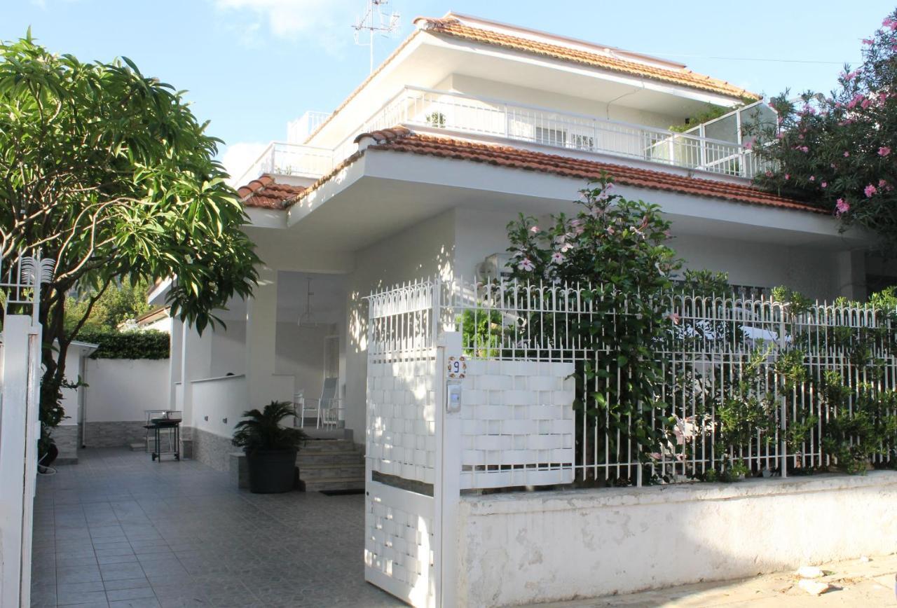 Casa Vacanza Peppino! Палермо Екстериор снимка